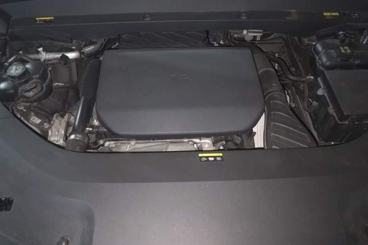 Used Li Auto L8 2023 Pro Model Engine Bay