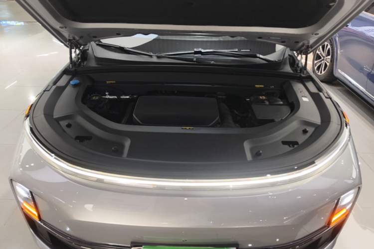 Used Li Auto L8 2023 Max model Engine Bay