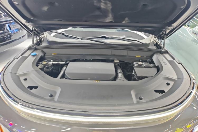 Used Li Auto L8 2023 Air model Engine Bay