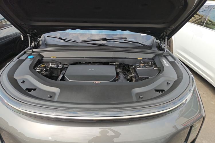 Used Li Auto L8 2023 Air model Engine Bay