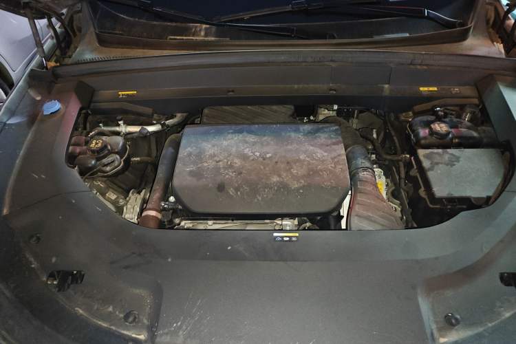 Used Li Auto L8 2023 Air model Engine Bay