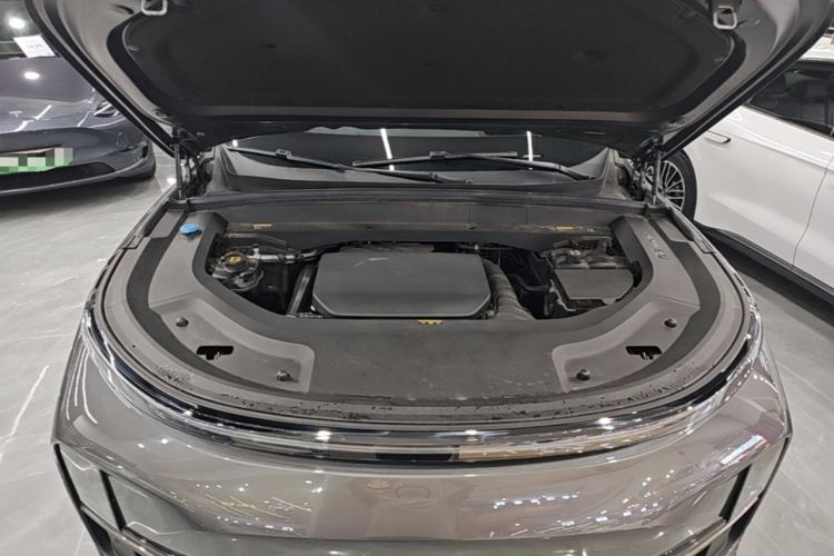 Used Li Auto L8 2023 Air model Engine Bay