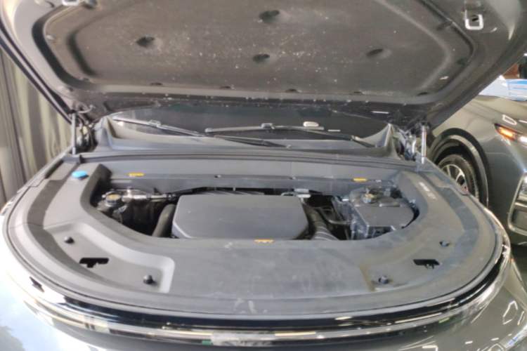 Used Li Auto L8 2023 Max model Engine Bay
