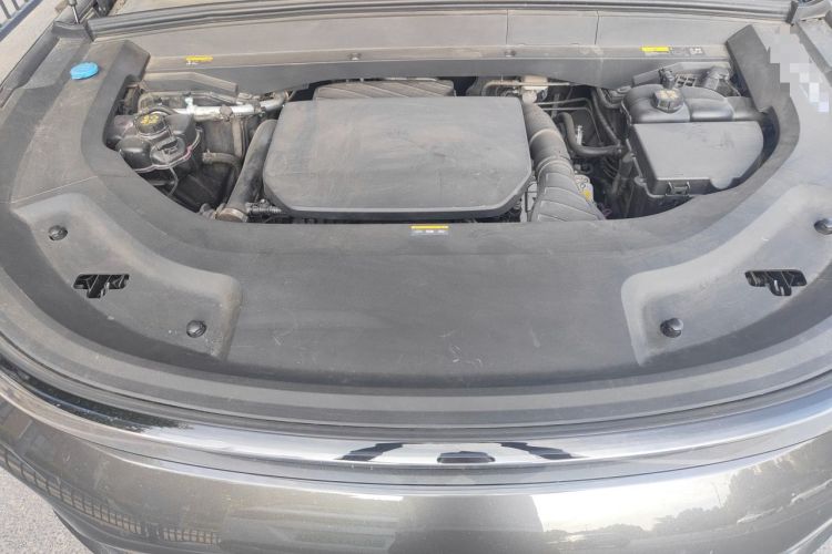 Used Li Auto L8 2023 Pro Model Engine Bay