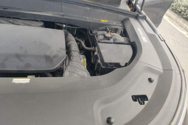 Used Li Auto L8 2023 Air model Engine Bay Left