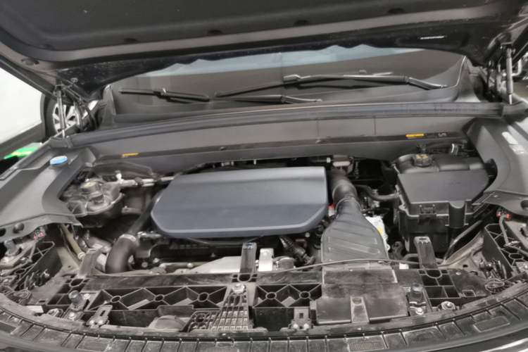 Used Li Auto L8 2023 Pro Model Engine Bay