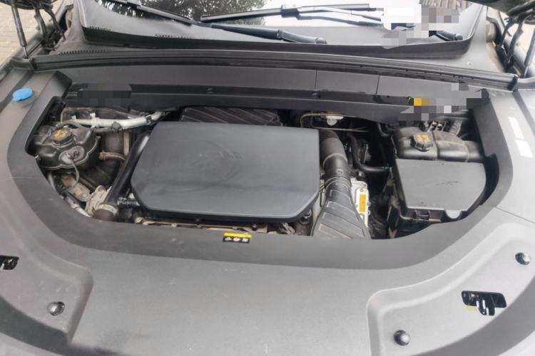 Used Li Auto L8 2023 Pro Model Engine Bay