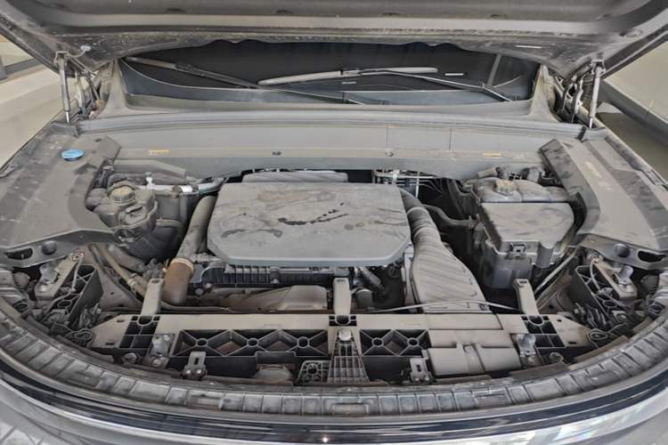 Used Li Auto L8 2023 Air model Engine Bay