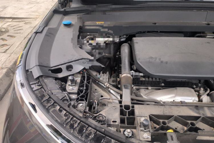 Used Li Auto L8 2023 Pro Model Engine Bay Right