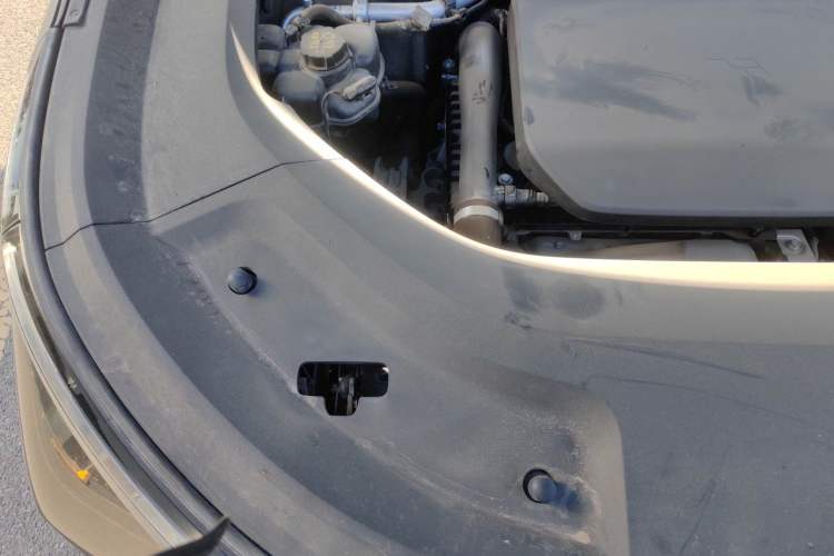 Used Li Auto L8 2023 Air model Engine Bay Right