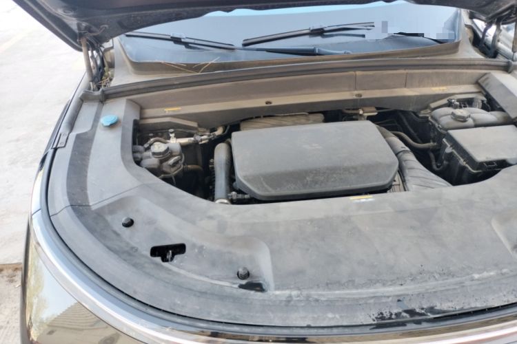 Used Li Auto L8 2023 Pro Model Engine Bay Right