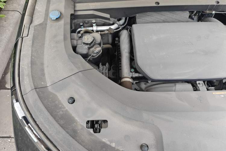 Used Li Auto L8 2023 Air model Engine Bay Right