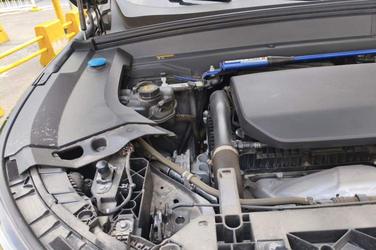 Used Li Auto L8 2023 Air model Engine Bay Right