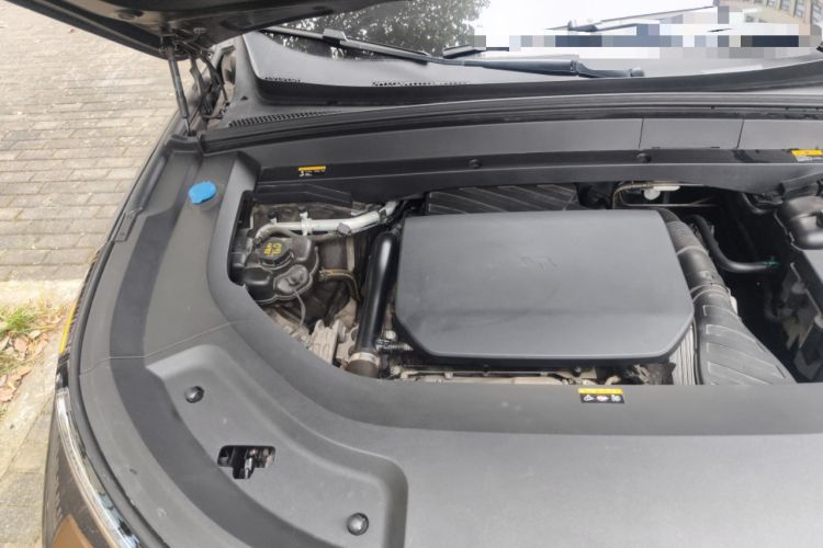 Used Li Auto L8 2023 Pro Model Engine Bay Right