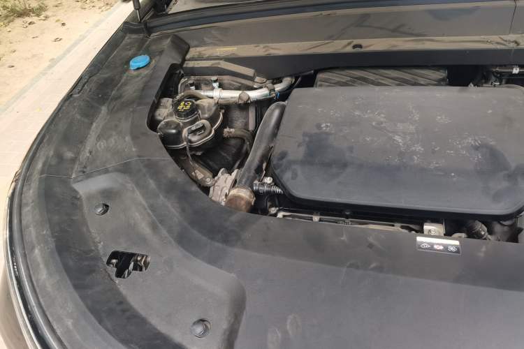 Used Li Auto L8 2023 Air model Engine Bay Right