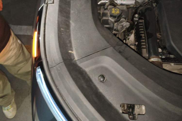 Used Li Auto L8 2023 Pro Model Engine Bay Right
