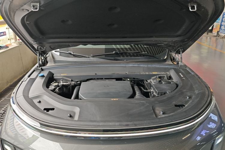 Used Li Auto L8 2023 Air model Engine Bay