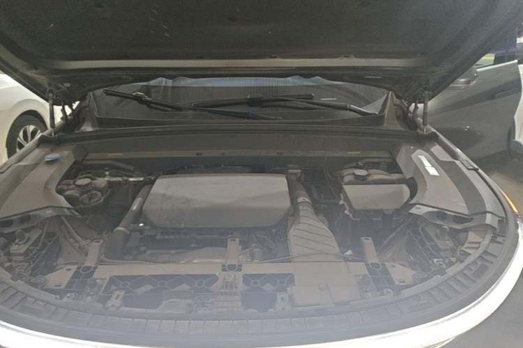 Used Li Auto L8 2023 Pro Model Engine Bay
