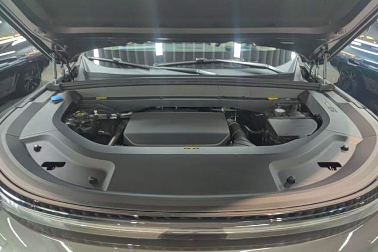 Used Li Auto L8 2023 Air model Engine Bay
