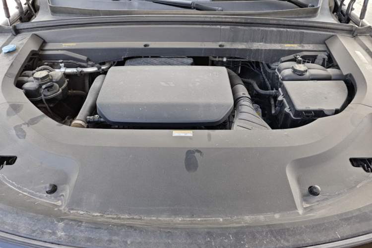 Used Li Auto L8 2023 Air model Engine Bay
