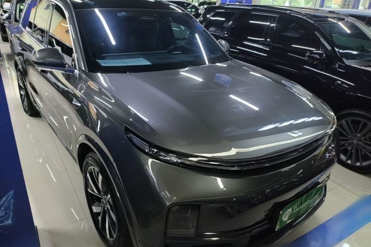 Used Li Auto L8 2023 Pro Model Exterior 1