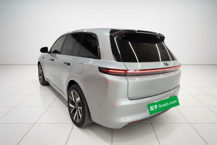 Used Li Auto L8 2023 Pro Model Exterior 2
