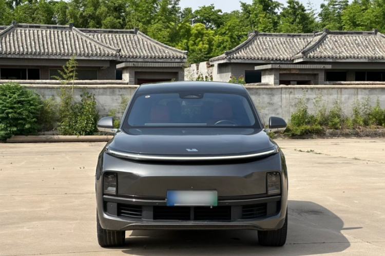 Used Li Auto L8 2023 Pro Model Exterior 2