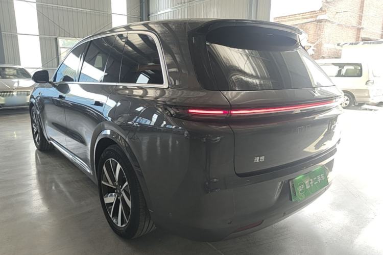 Used Li Auto L8 2023 Pro Model Exterior 2