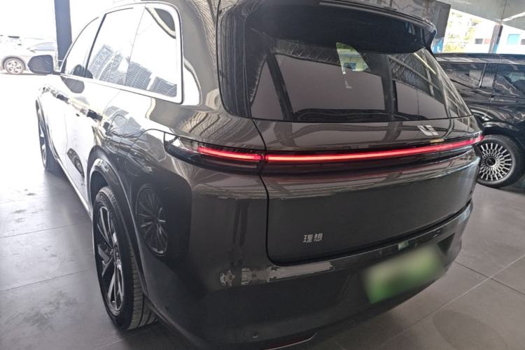 Used Li Auto L8 2023 Pro Model Exterior 2