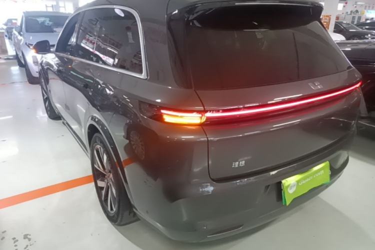 Used Li Auto L8 2023 Pro Model Exterior 2
