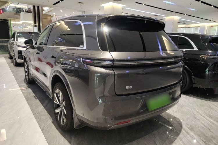 Used Li Auto L8 2023 Pro Model Exterior 2