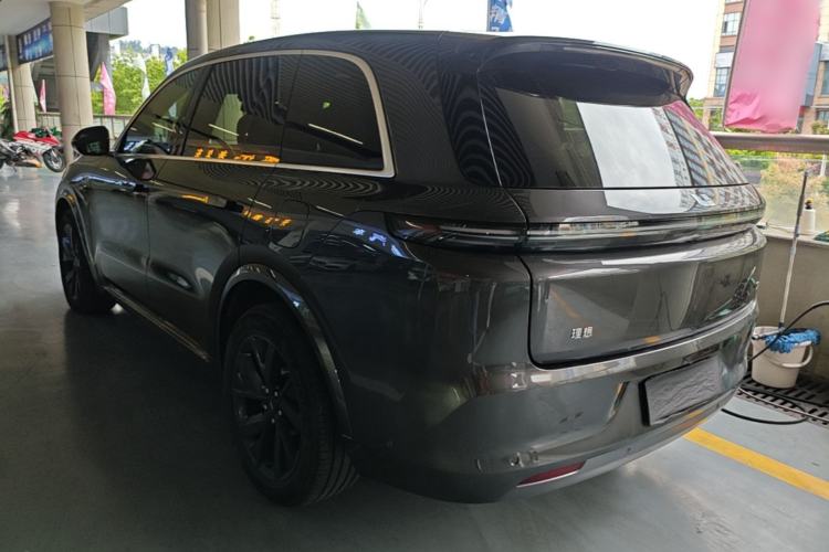 Used Li Auto L8 2023 Air model Exterior 2