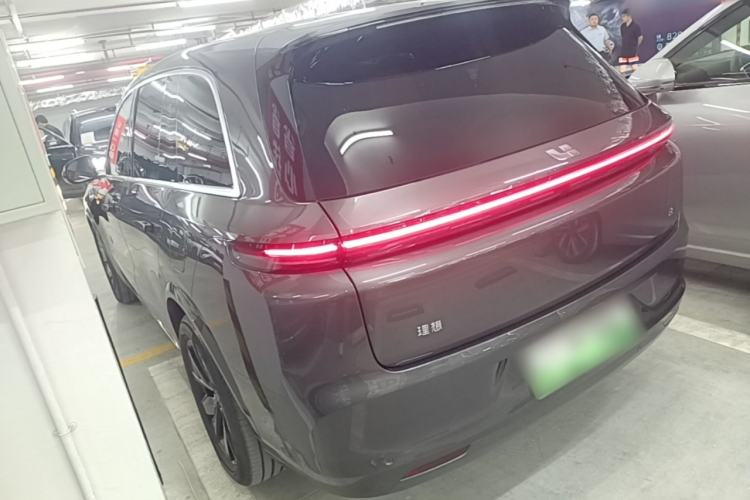 Used Li Auto L8 2023 Pro Model Exterior 2