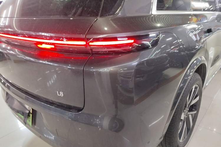 Used Li Auto L8 2023 Air model Exterior 3