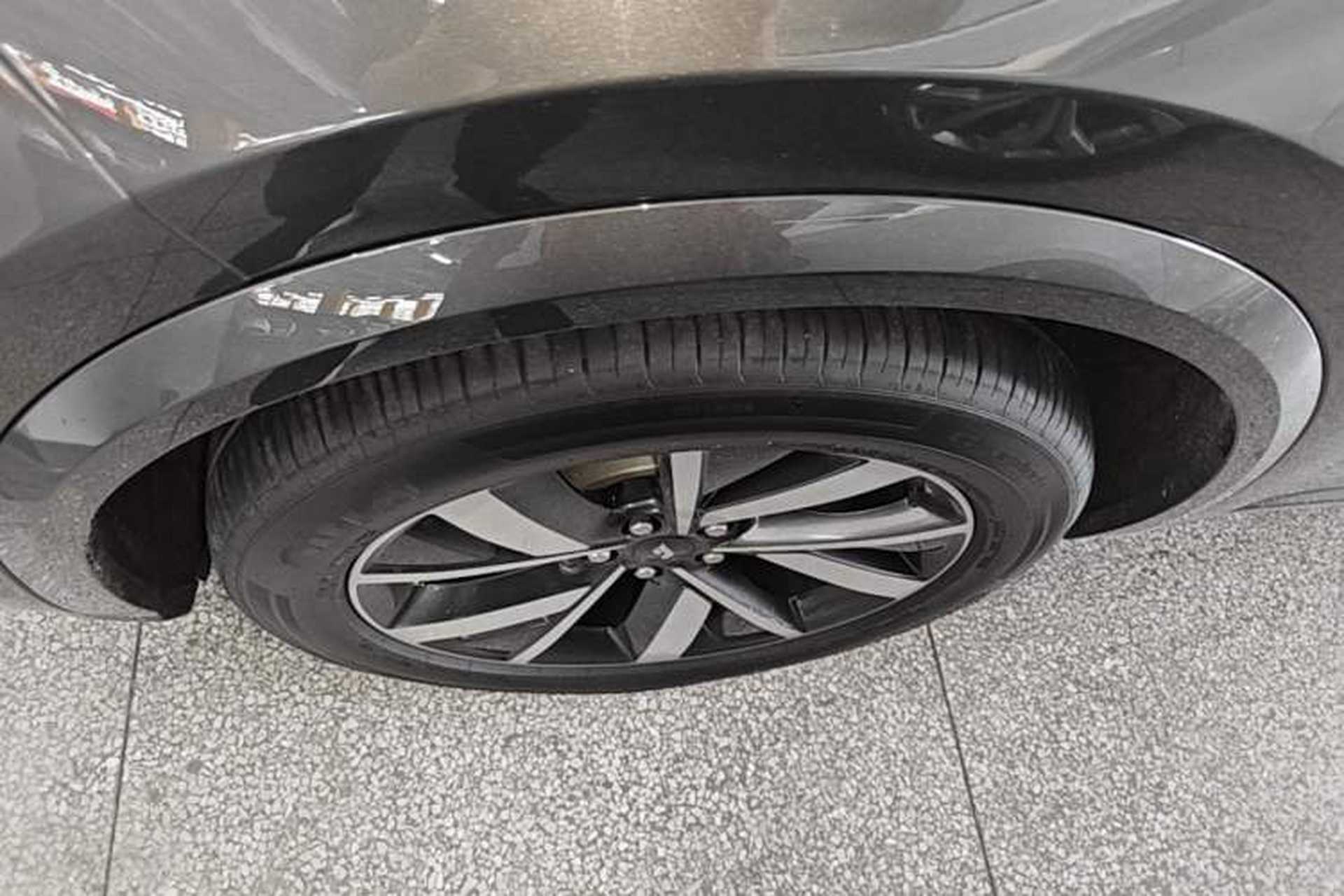 Used Li Auto L8 2023 Air model Exterior 4