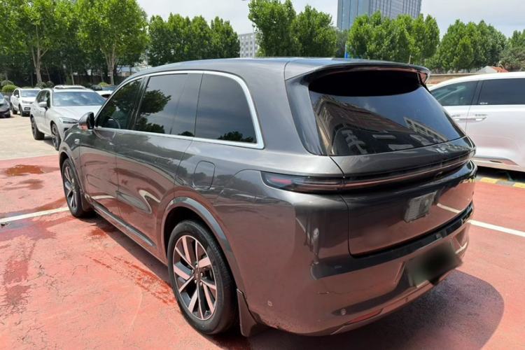 Used Li Auto L8 2023 Pro Model Exterior 4