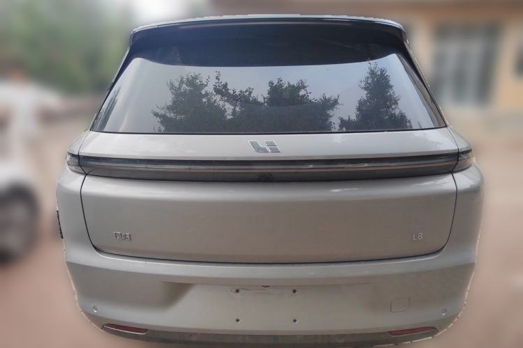 Used Li Auto L8 2023 Pro Model Exterior 4