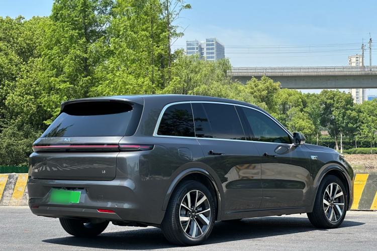 Used Li Auto L8 2023 Pro Model Exterior 4
