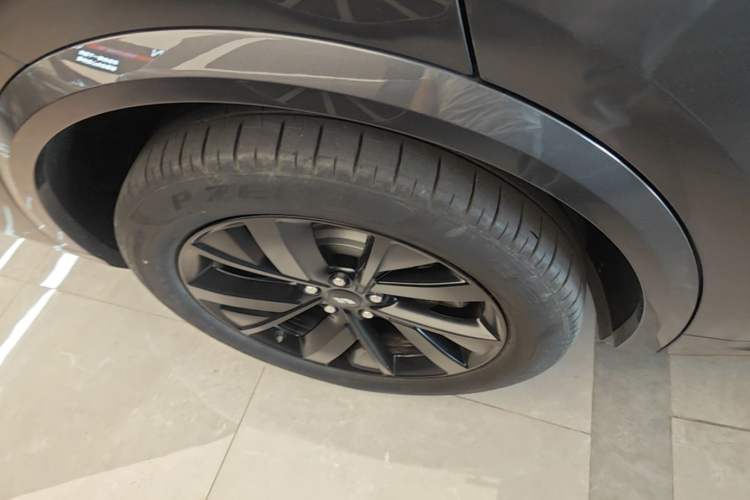 Used Li Auto L8 2023 Max model Exterior 5