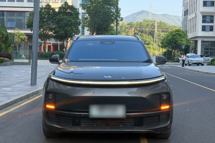Used Li Auto L8 2023 Pro Model Exterior 5