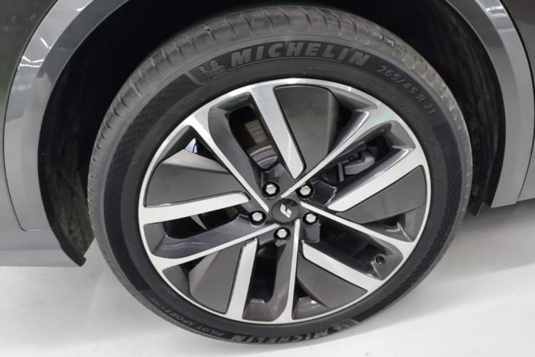 Used Li Auto L8 2023 Max model Exterior 5