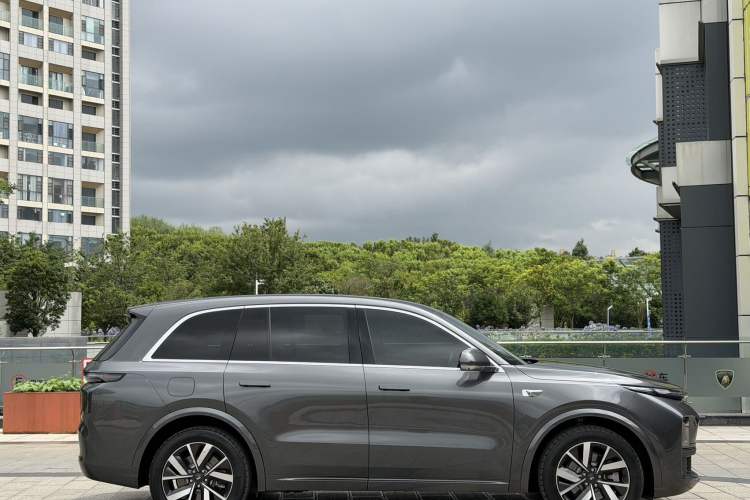 Used Li Auto L8 2023 Air model Exterior 5