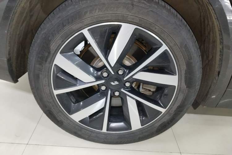 Used Li Auto L8 2023 Air model Exterior 5
