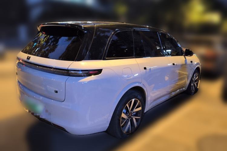 Used Li Auto L8 2023 Pro Model Exterior 5