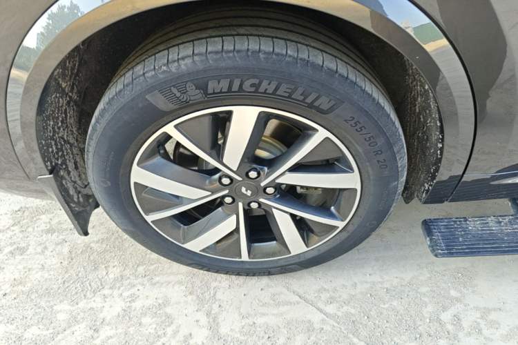 Used Li Auto L8 2023 Air model Exterior 5