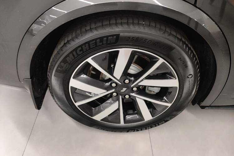 Used Li Auto L8 2023 Max model Exterior 5