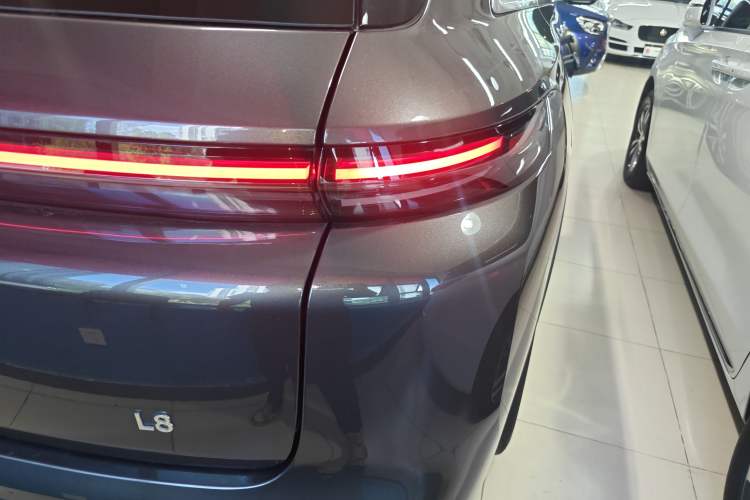 Used Li Auto L8 2023 Air model Exterior 6