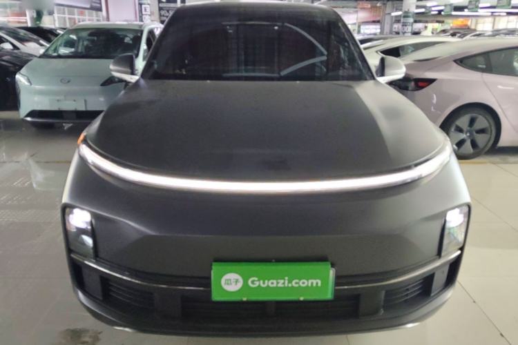 Used Li Auto L8 2023 Pro Model Front