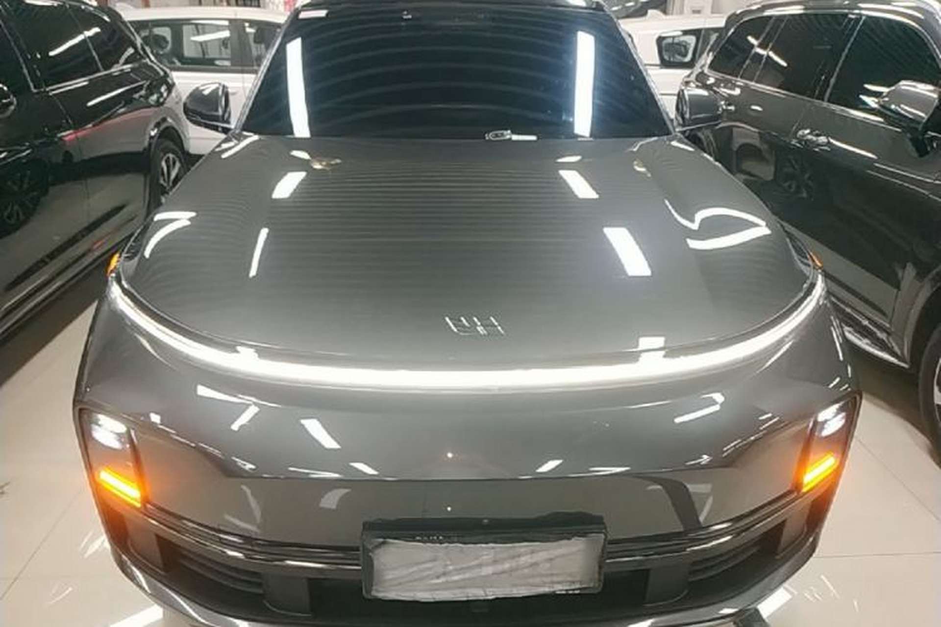 Used Li Auto L8 2023 Pro Model Front