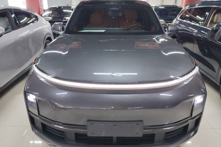Used Li Auto L8 2023 Pro Model Front